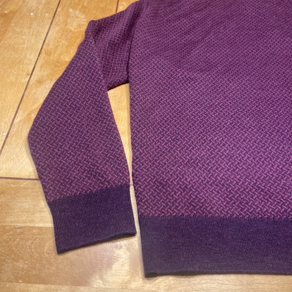 Untuckit 100% Merino Wool Button Collar Sweater Large Mulberry Color Crosshatch - Picture 10 of 14